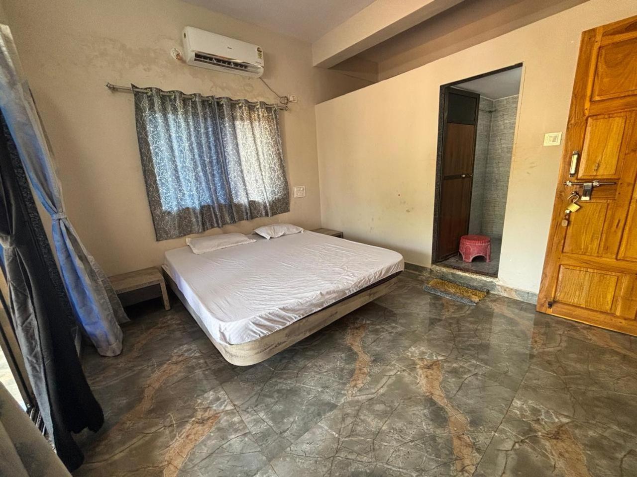 Shobhnath Home Stay Harnai Værelse billede